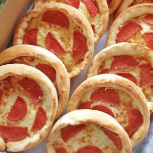 Solo Pizza (Pepperoni and Cheese)